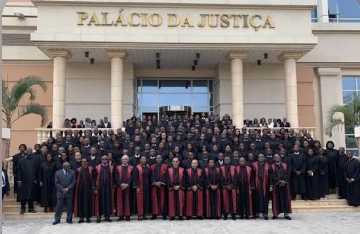 Juizes do crime e o negócio da liberdade: Magistrados são acusados de transformar habeas corpus em esquema que rende biliões 