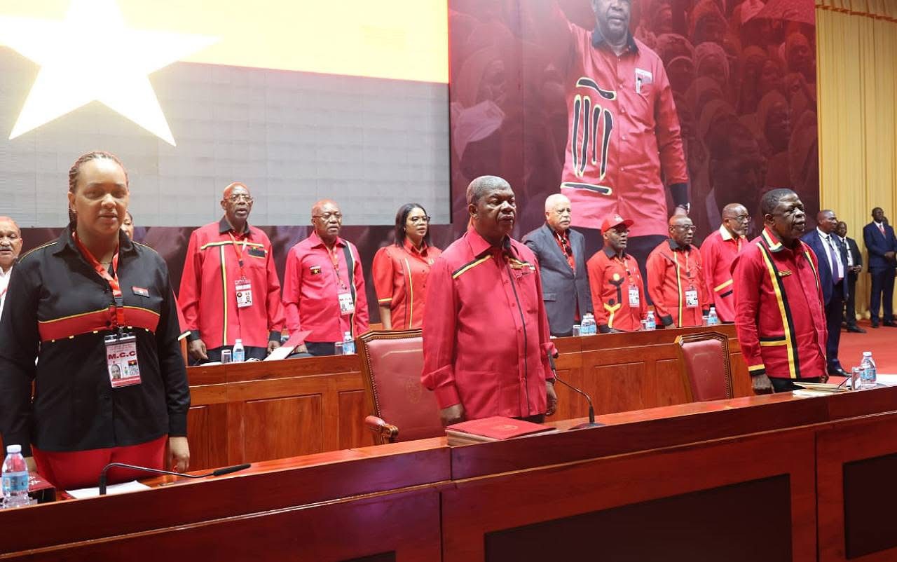 MPLA prepara renovação e redução do Comité Central de 693 para 593 membros